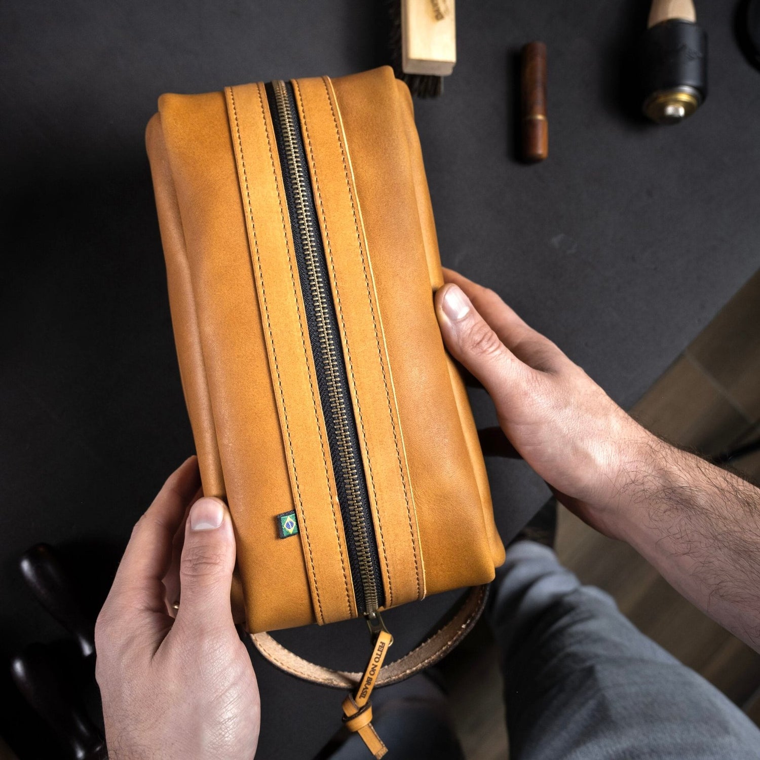 Necessaire em Couro Savana