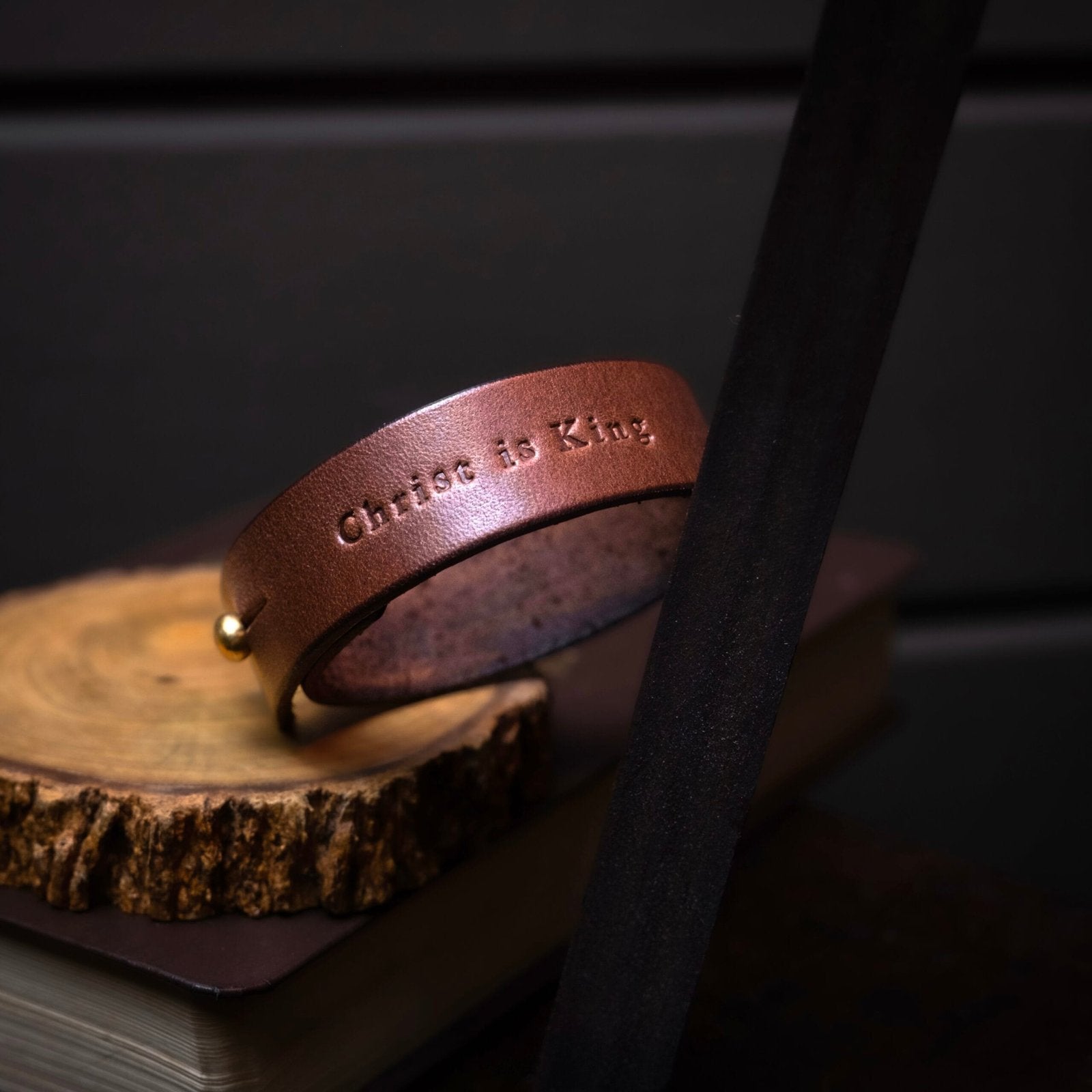 Bracelete de Couro Preto